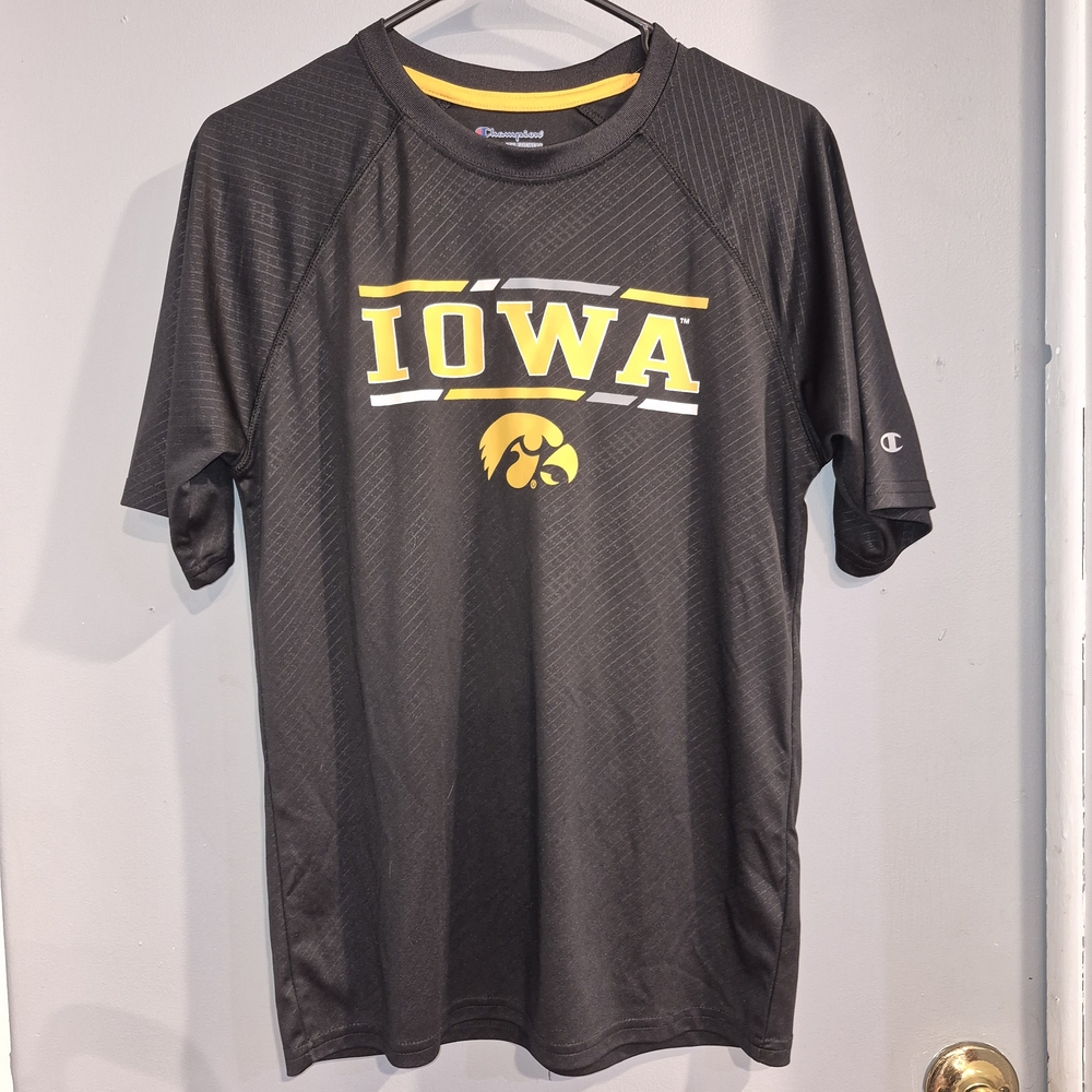 Champion Iowa Hawkeyes Short-Sleeve Tee